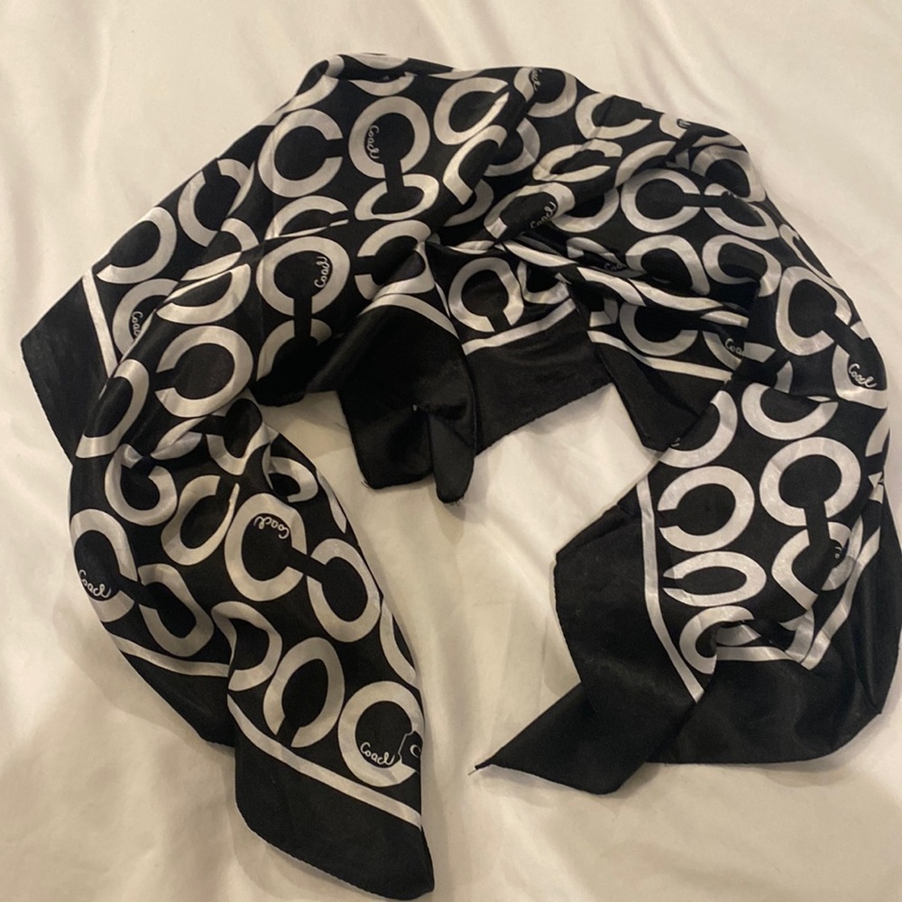 Coach black and white scarf